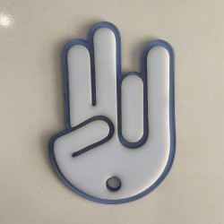 Sileceğe Takılan Pleksi El Kabartmalı Beyaz