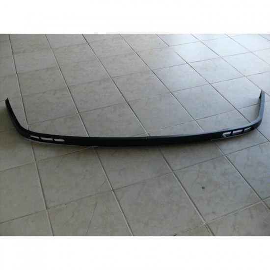 Üniversal Laguna Lip